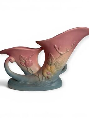 Vintage Hull Art Pottery Magnolia Double Cornucopia Vase (1946–1947) 6-12